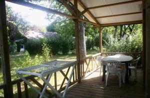 Campings Chalet 4 etoiles - Piscine - ef0c00 : photos des chambres