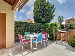 Maisons de vacances Petit coin de paradis dans residence avec piscine : photos des chambres