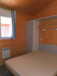 Campings Camping 2 etoiles - Parc aquatique - efadbe : photos des chambres