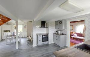 Gorgeous Home In Ängelholm With Wifi