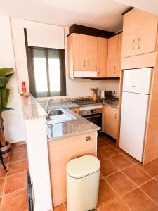 Apartamento con acogedora terraza