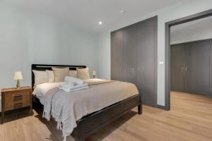 Chic Luna Apartments near Wembley Park by MySquare