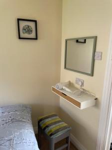 Brock cottage Tideswell newly modernised in heart of Peak District National Park