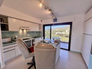 Appartement 4 pièces, 6 couchages avec climatisation à Cavalaire - FR-1-226B-239