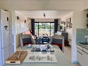 Appartement 4 pièces, 6 couchages avec climatisation à Cavalaire - FR-1-226B-239