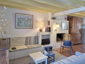 Maisons de vacances Maison de pecheur au calme, 4 pers, proche plage, jardin, Wifi - FR-1-775-24 : photos des chambres