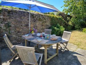 Maisons de vacances Maison de pecheur au calme, 4 pers, proche plage, jardin, Wifi - FR-1-775-24 : photos des chambres