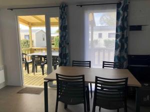 Campings Camping 3 etoiles - Piscine - ccaihff : photos des chambres