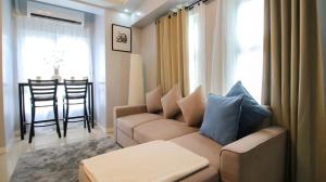 Skyline View Cylos Place Victoria Sports Tower