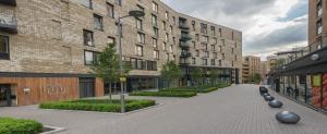 Cozy-Chic Riverside 1 Bedroom Apartment with Great Transport Links - Perfect for long stays