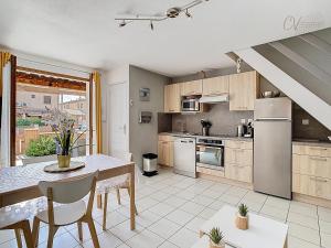 Maisons de vacances Petit coin de paradis dans residence avec piscine : photos des chambres