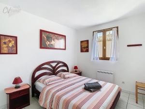 Maisons de vacances Petit coin de paradis dans residence avec piscine : photos des chambres