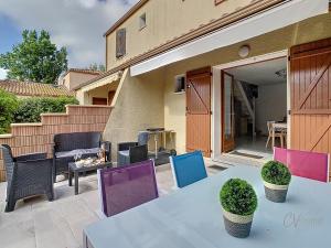 Maisons de vacances Petit coin de paradis dans residence avec piscine : photos des chambres