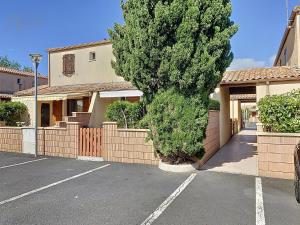 Maisons de vacances Petit coin de paradis dans residence avec piscine : photos des chambres