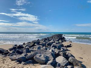 Maisons de vacances Petit coin de paradis dans residence avec piscine : photos des chambres