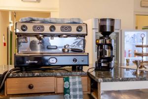 Hotel POSTA - Comfortable Stay in Ventimiglia