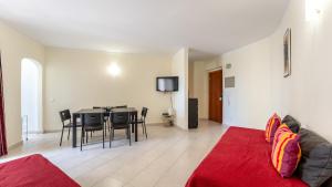 Bright 1BDR Apartment with Sea View by LovelyStay