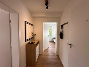 AB2 OG I Geräumige Top-Wohnung mit Balkon & Garage I 3 Min zur S-Bahn I Nähe Messe Flughafen