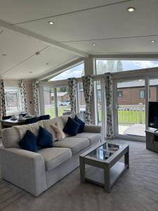 Oakmont 4 - Lodge with Hot Tub