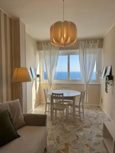 Sallys - Verde Salvia