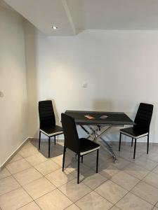 Épices 1 au cœur du centre ville historique de Serignan