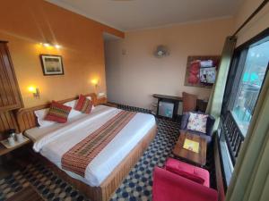 Hotel Regency with parking