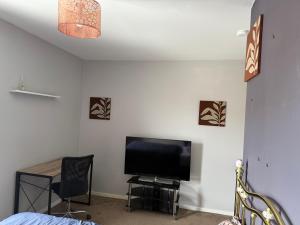 Bettys master bedroom