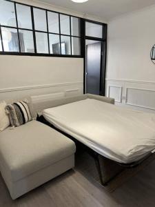 Modern Apartment Near Newport City Centre!