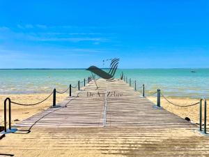 Maisons de vacances La Verrerie - Maison coeur de ville avec jardin : photos des chambres