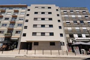 HostWise - Modern Flat in Boavista