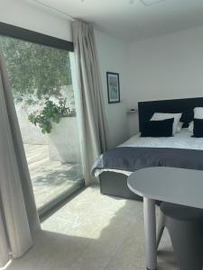 En Plein cœur des calanques à 800 m de la mer