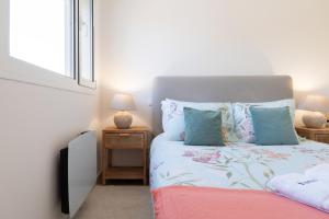 HostWise - Modern Flat in Boavista