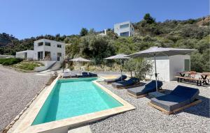 Gorgeous Home In Xylokastro