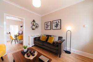 Stylish & Well Equipped Modern Home HS2, NEC, Heartlands