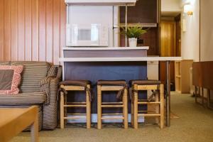 Bardot by CARDISuites