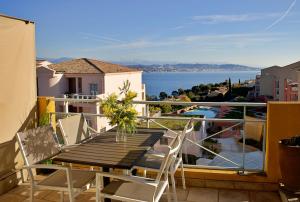 Superb T3 with terrace and sea view