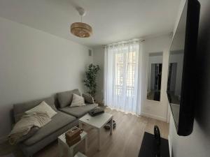 Appartements Appartement lumineux et moderne, proche transports : Appartement 2 Chambres