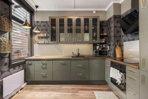 DINBNB Apartments l 250m to Bryggen l Backyard l Smart-TV l 6 Guests