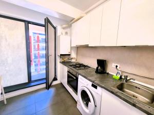 Plaza Residence Studio 2