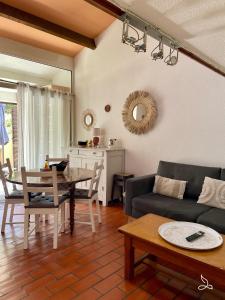 Maisons de vacances Maison 5pers-clim-piscine-wifi : photos des chambres