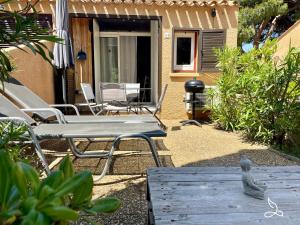 Maisons de vacances Maison 5pers-clim-piscine-wifi : photos des chambres