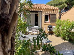 Maisons de vacances Maison 5pers-clim-piscine-wifi : photos des chambres