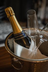 Stirling Townhouse Apartment Top