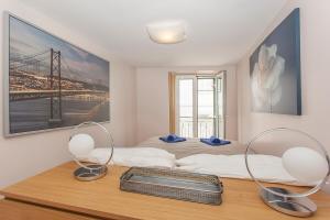 Principe Real 2 bedrooms 2 bathrooms, AIR-CON, Wi-Fi, 2nd floor