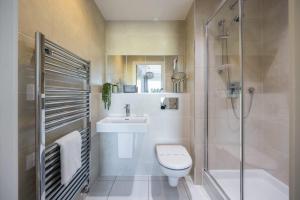 Sea Breeze - Close to Bournemouth Beach and Seafront