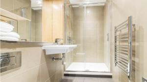 Stylish 2 Bed Near Excel, Canning Town & O2