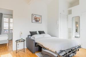 Brand New - Exquisite and Sunny Parisian Loft