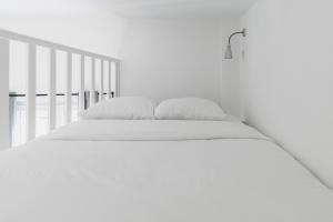 Appartements Brand New - Exquisite and Sunny Parisian Loft : photos des chambres