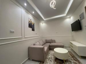 Luxury studio in October City2