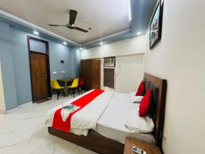 Hotel Green Villa - Near Nizamunddin Railway Station